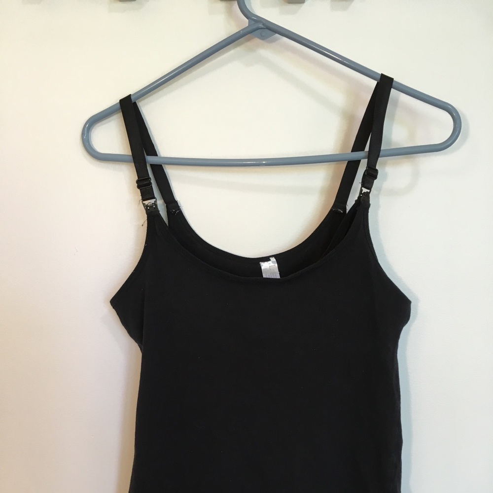S (fits like XS) black nursing top